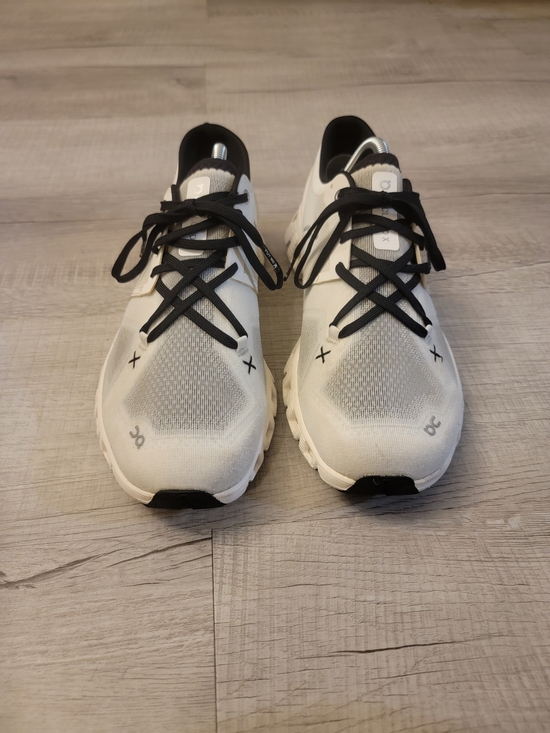 On Running Shoes - On Running Women's White and Black Athletic Shoes